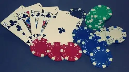Layar verifikasi KYC hoki22 menampilkan unggahan dokumen identitas untuk pembukaan akun lengkap